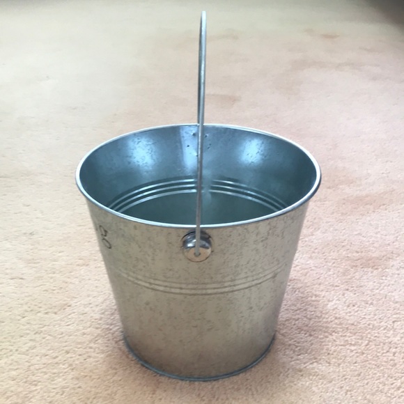 ⭐️HP⭐️ HARRY BARKER Good Dog Silver Toy Bucket - Picture 6 of 10